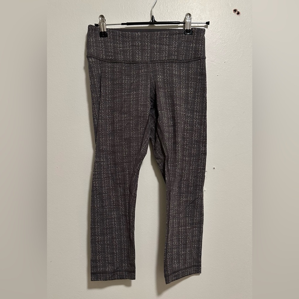 Lulu crop leggings